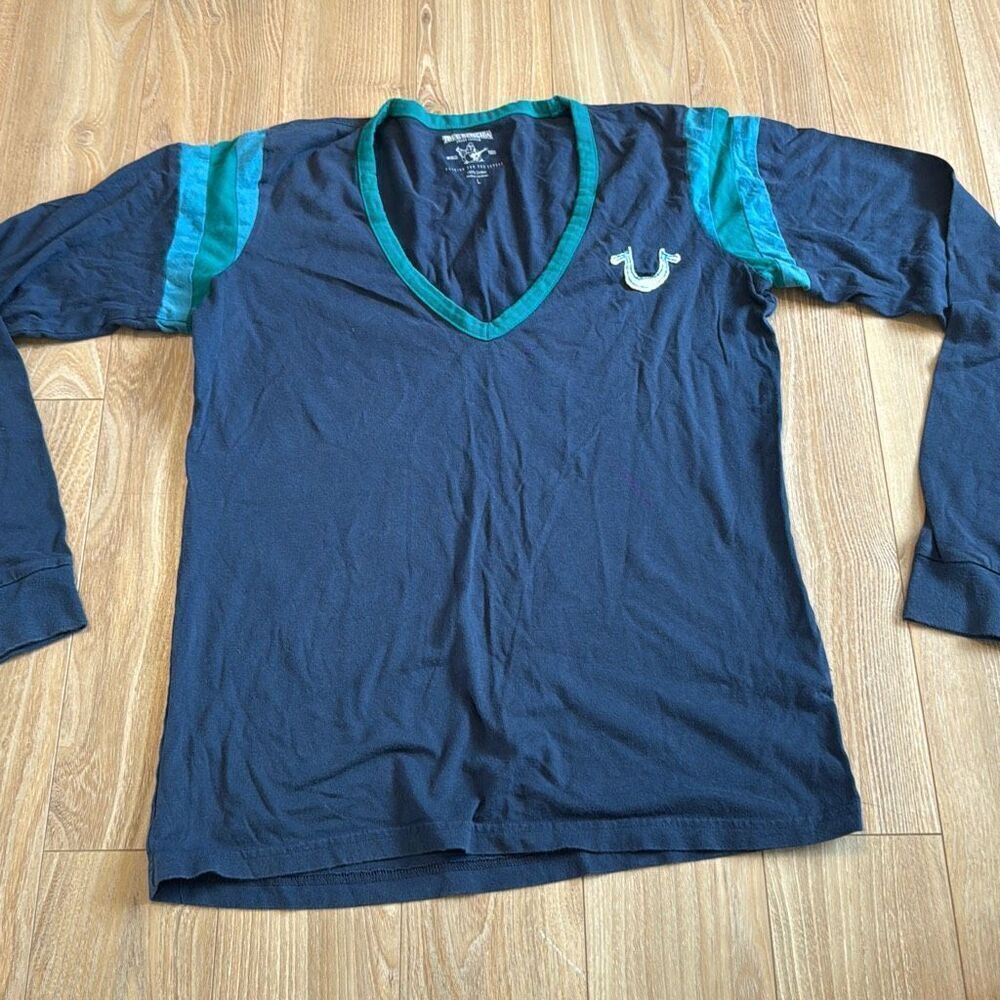 True religion women’s vintage blue long sleeve top size large   Embroidered logo